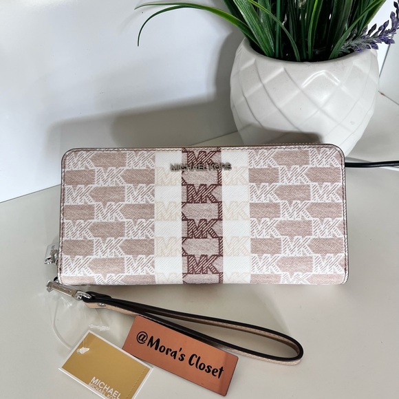 🦋Michael Kors Large Continental Wallet - Picture 1 of 7